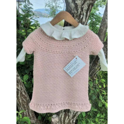 HÅNDSTRIKKET BABYKJOLE  OLIVIA  ROSA  6  MNDR