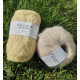 STRIKKEPAKKE KATRINE VENDBAR LUE KREMGUL/BEIGE