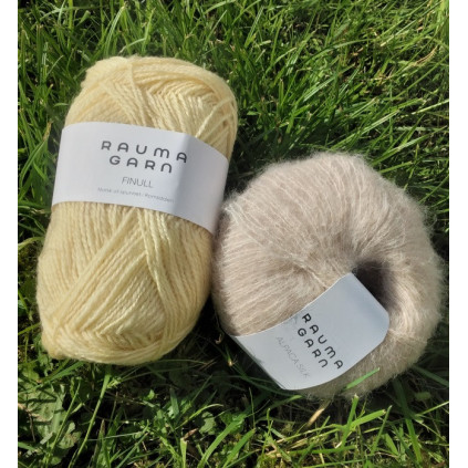 STRIKKEPAKKE KATRINE VENDBAR LUE KREMGUL/BEIGE