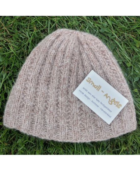 STRIKKEPAKKE KATRINE VENDBAR LUE  LYS MINTGRØNN/BEIGE