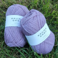 STRIKKEPAKKE  LUKAS  BABYJAKKE  - LAVENDEL